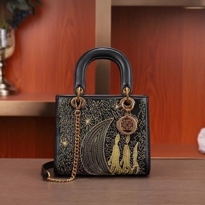 Sacs à main bandoulière haut de gamme 2024, sacs polyvalents inspirés de la princesse <span class=keywords><strong>Diana</strong></span> avec fermeture éclair pour femmes, style <span class=keywords><strong>Lady</strong></span>. - Product Image 1