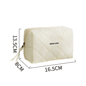 Alta aparência Yee Print Higiene Pessoal Maquiagem Bag Meninas Moda Portátil Travel Storage Hanging Recurso Custom Logo Letter