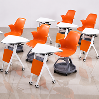 Table et chaises de classe collaborative en forme de trapèze, bureau d'élève modulaire, mobilier scolaire ergonomique et flexible pour l'apprentissage