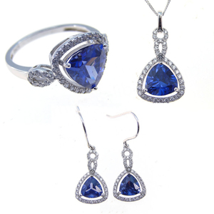 Pendentif vintage en tanzanite triangulaire avec diamant - Product Image 1