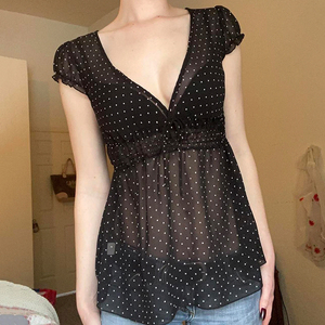 T-shirt à manches bouffantes à pois sexy à la française pour femmes, col en V, coupe ample, coupe ajustée, chic, mignon, décontracté, pour les fêtes d'été - Product Image 2