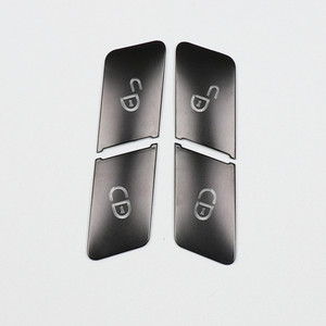 สติ๊กเกอร์ปิดล็อคสวิตช์ประตูเมอร์เซเดส-เบนซ์ สีดำด้าน ชุด 4 ชิ้น วัสดุ ABS สำหรับตกแต่งภายใน - Product Image 4