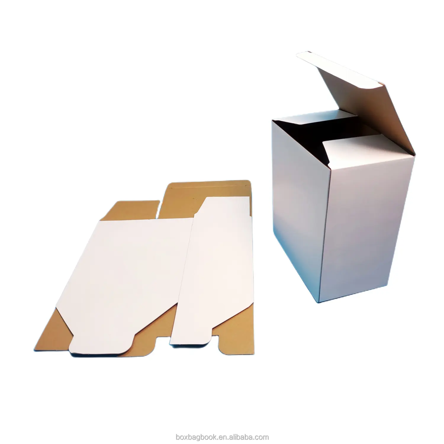 China Concurrerende Prijs Post Kraft Gegolfd Papier Duurzame Verpakking Mail Vorm Witte Golfkarton Doos Bundel