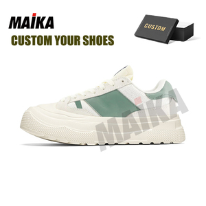 Diseño de zapatos de lujo para hombres Logotipo personalizable Tus propios zapatos Chunky Trend Sneakers Casual Low Cut Retro Skateboarding Shoes - Product Image 1