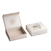 Boîtes d'emballage personnalisées pour bougies parfumées, couvercle rabattable, carton gris, doublure en satin, impression quadricolore