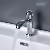 Robinet de lavabo de salle de bain commercial classique en acier inoxydable chromé de qualité supérieure à 1 trou avec un débit d'eau plus doux