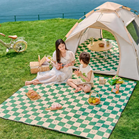 Tapis de jeu portable de qualité supérieure à 3 couches, couverture de pique-nique en pongee avec feuille d'aluminium imperméable pour une utilisation en extérieur, camping