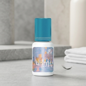 Adhésif professionnel pour cils 10ml sans hydroquinone Services de marque privée - Product Image 1