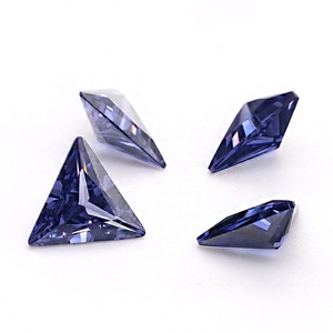 Batu permata longgar buatan Lab Cz 4*4mm sampai 10*10mm warna <span class=keywords><strong>Tanzanite</strong></span> khusus potongan segitiga zirkonia kubik untuk pembuatan perhiasan bagus - Product Image 2