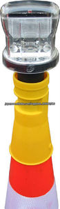 Capteur de lumière d'avertissement de sécurité routière à LED solaire haute pression et résistance à l'eau - Product Image 5