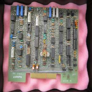 لوحة تحكم المحركات Motion EM-33 جديدة أصلية جاهزة للتسليم، وحدة تحكم PLC مخصصة للأتمتة الصناعية - Product Image 1