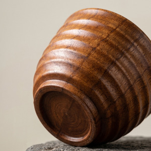 Tasse à thé en bois de jujube de style rétro japonais avec soucoupe, pièce unique, design ventru, pour le thé de l'après-midi - Product Image 4