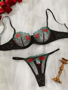 ชุดชั้นในเซ็กซี่ลายดอกไม้ปักลายลูกไม้แบบ Thong สีดำ แดง เขียว ระบายอากาศได้ดี กางเกงในเอวต่ำ 2 ชิ้น - Product Image 3