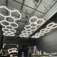 Lumière LED hexagonale moderne pour salle de sport, lumière de travail en nid d'abeille pour plafond, durable et élégante