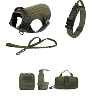 Harnais tactique robuste pour chien, ensemble de gilet en nylon avec poches Molle, collier, laisse élastique, équipement d'entraînement à libération rapide pour grandes races