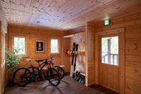 Chalet préfabriqué en bois à 2 étages, 3 chambres, style nordique, cabane de vacances en forêt, villa modulaire préfabriquée en bois pour complexe hôtelier