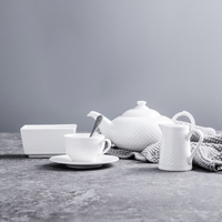 Ensembles de dîner en porcelaine grand buffet de luxe assiette en poterie tasse à thé minimaliste ensemble de vaisselle ensemble de dîner assiette en céramique pour hôtel
