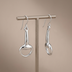 Pendientes de Plata 925 con Diseño de Estribo Ecuestre - Product Image 3