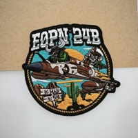 Patch brodé personnalisé à logo, en sergé haute densité, avec fixation auto-agrippante thermocollante ou à coudre, pour sacs à dos, vestes et chapeaux