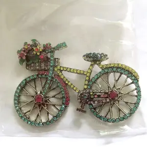 Women Men Vintage Baroque Bicycle Flower Full Crystal Badges Pins Palace Unisex Exquisite Bike Jewelry Accessories Brooch