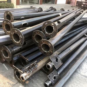 OEM verfügbar 6m 8m 10m Stahl weiße Straßen laterne Preisliste Mast für Stadion - Product Image 2