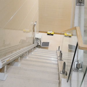 Elevador de Escaleras Eléctrico con Motor AC de Diseño Moderno, Seguro y Cómodo, Asiento Elevador <span class=keywords><strong>para</strong></span> el Hogar <span class=keywords><strong>para</strong></span> Personas Mayores, Dispositivo <span class=keywords><strong>para</strong></span> Subir Escaleras con Motor AC - Product Image 2