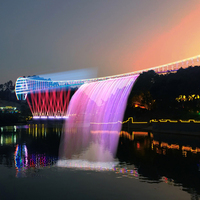 Décoration extérieure moderne, cascade artificielle avec éclairage LED multicolore