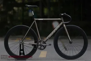 โครงจักรยานอัลลอยด์ 700c จักรยานเสือภูเขาเฟรมอลูมิเนียมอัลลอยด์แข่งจักรยานเกียร์คงที่เฟรมจักรยาน + ตะเกียบหน้า