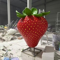 Buitentuin Grote Waterdichte Fruitensculptuur van Hars, Liefdesthema, Handgeschilderd, Gepolijste Afwerking, Kunst & Collectie-item