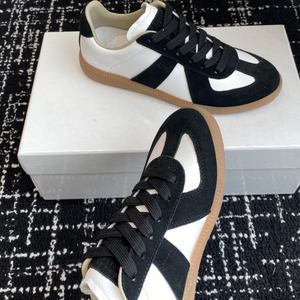 Chaussures de tennis pour hommes en cuir véritable blanc et noir, bout rond, lacets, semelle en caoutchouc, style décontracté toutes saisons - Product Image 4