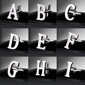 Boutons <span class=keywords><strong>de</strong></span> <span class=keywords><strong>manchette</strong></span> en métal vierge en acier inoxydable <span class=keywords><strong>argent</strong></span>é, alphabet A-Z, boutons <span class=keywords><strong>de</strong></span> <span class=keywords><strong>manchette</strong></span> personnalisés - Product Image 2