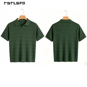 เสื้อโปโลคอวี แขนสั้น ผ้าคอตตอนเนื้อหนา ลายทางแนวตั้ง สีแดงเบอร์กันดี แบบพรีเมียมที่สามารถปรับแต่งได้ - Product Image 5
