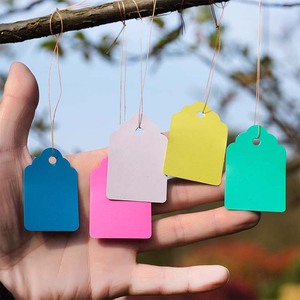 Sang Trọng Tái Chế May Mặc Nhãn Dập Nổi Tùy Chỉnh UV Vàng In Ấn Quần Áo Treo Tag Đặc Biệt Các Tông Tên Thương Hiệu Hangtags - Product Image 6