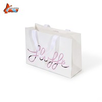Sac de shopping en papier blanc de luxe personnalisé avec logo en feuille d'or, poignée en corde torsadée, emballage cadeau pour bijoux, sac de transport pour boutique de détail