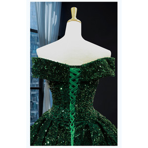 Abito da sposa con paillettes all'americana - Product Image 1