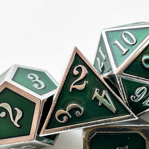 Jeu de dés en métal 7 pièces (D20, D12, D10, D8, D6, D4) pour jeux de rôle (Dungeons & Dragons, TTRPG) - Product Image 6