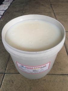 <strong>Waterproof</strong> Water Based <strong>Varnish</strong> for Paper Coating - Product Image 2