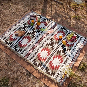 DL Vente Chaude Plaid Tissé Durable Vintage Motif <span class=keywords><strong>Montagne</strong></span> Forêt Camping pour Canapé et Décoration <span class=keywords><strong>de</strong></span> Camping-car OEM - Product Image 1