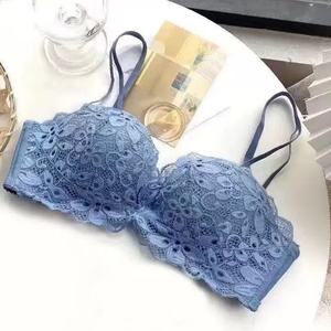 Ensemble soutien-gorge de sport sans couture en dentelle florale grande taille pour femme - Tissu peigné teint en fil, écologique, sans armatures, bretelles ajustables en silicone - Product Image 2