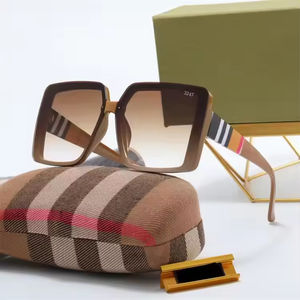 Gafas de Sol de Diseño 2025 con Protección UV400 para Hombre y Mujer, Gafas de Sol Cuadradas de Lujo, Estilo Retro, CN - Product Image 5