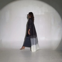 Abaya grande taille à plis floraux, coupe ample, longueur cheville, en tissu polyester extensible dans les quatre sens, pour femmes modestes, conceptions ODM personnalisées acceptées