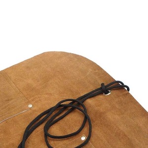 Estuche Enrollable de Cuero de Gamuza con 12 Bolsillos para Herramientas de Barbería, Cuchillos para Tallar Madera y Otras Herramientas Pequeñas, Resistente, de Fábrica con Certificación BSCI - Product Image 4
