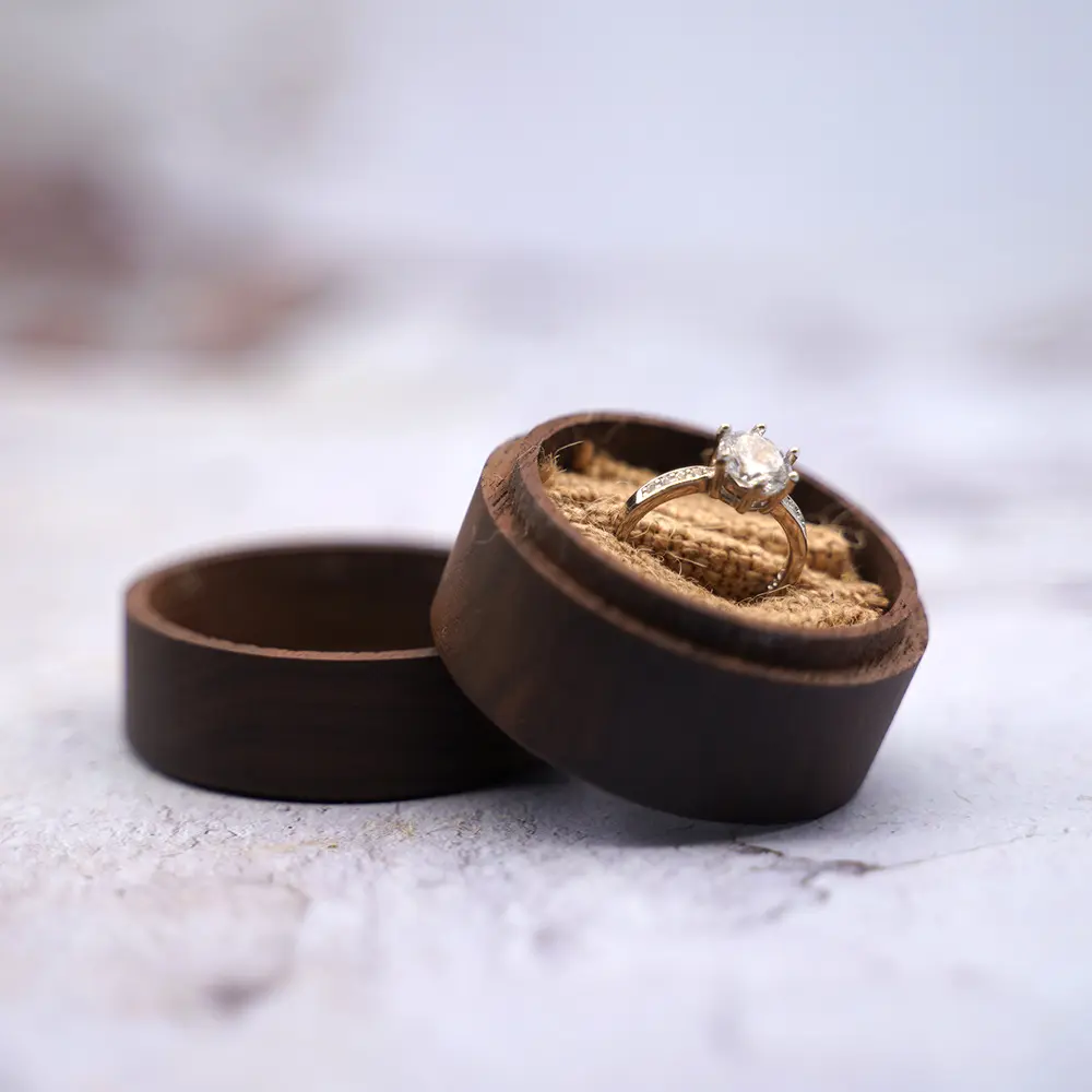 Boîte à bijoux boutonnée en bois massif, pour bricolage de Logo gravé au laser, noir, 5 pièces