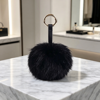 Porte-clés pompon en fausse fourrure douce West Lake CC, breloque de sac à main en peluche moelleuse et pendentif pour clés femme (Noir)