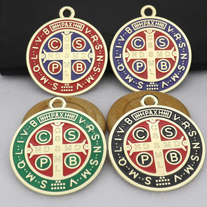9cm Grande <span class=keywords><strong>San</strong></span> <span class=keywords><strong>Benito</strong></span> <span class=keywords><strong>Medalla</strong></span> <span class=keywords><strong>Plata</strong></span> Oro Esmalte Bendición del hogar Protección Decoración Amuletos católicos Gran <span class=keywords><strong>San</strong></span> <span class=keywords><strong>Benito</strong></span> <span class=keywords><strong>Medalla</strong></span> - Product Image 3