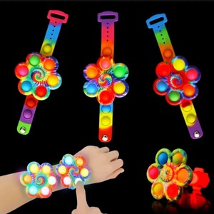 Bracelet Pop It Fidget <span class=keywords><strong>Spinner</strong></span> Lumineux en Silicone Anti-Stress pour Enfants, Idéal pour Cadeau de Fête - Product Image 2