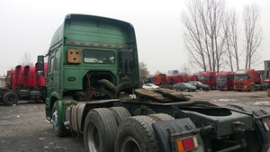 รถบรรทุกหัวลากมือสอง Sinotruk Euro2 ดีเซล 6x4 พวงมาลัยซ้าย HOWO 10 ล้อ รับน้ำหนัก 21-30 ตัน 371 แรงม้า กล้องมองหลัง 360 องศา - Product Image 2