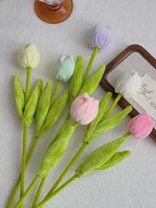 ของขวัญวันวาเลนไทน์ วันแม่ สไตล์อินส์ ช่อดอกทิวลิปผ้าเนื้อนุ่มพิเศษ ของเล่นตุ๊กตาดอกไม้สำหรับงานแต่งงาน - Product Image 3