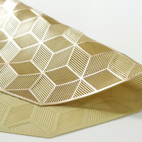 Sets de dessous de plat en PVC éco-responsables, design classique ajouré, isolants thermiquement, lavables et antidérapants