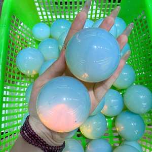 Venta al por Mayor de Esferas de Ópalo Natural Transparente, Piedras Preciosas Pulimentadas, Bolas de Cuarzo Ópalo para Decoración del Hogar y Regalos - Product Image 2